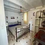Hotel Burgos Barrio Naxos City