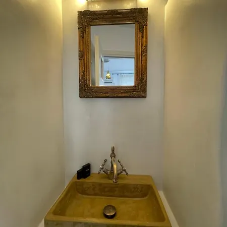 Ξενοδοχείο Burgos Barrio *