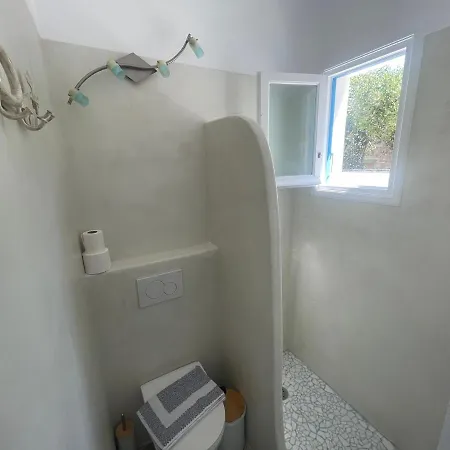 Отель Burgos Barrio Naxos City